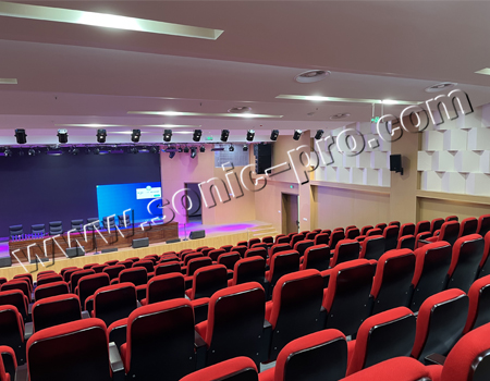 重庆荣昌区高新实验小学多功能厅